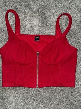 SHEIN Red Zip-Front Bustier Crop Top with Structured Cups